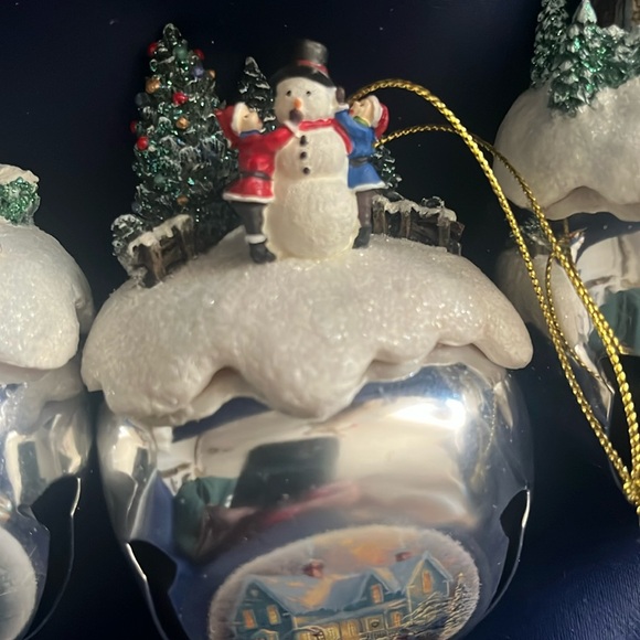 Three Thomas kinkade sleigh bells ornament collectibles - Picture 3 of 6